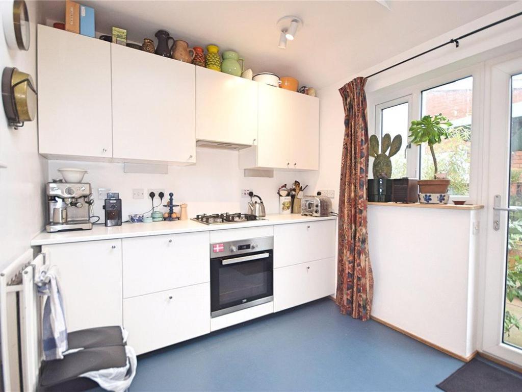 Вилла Georgian Terrace Town House In Mid Wales Ньютаун Экстерьер фото